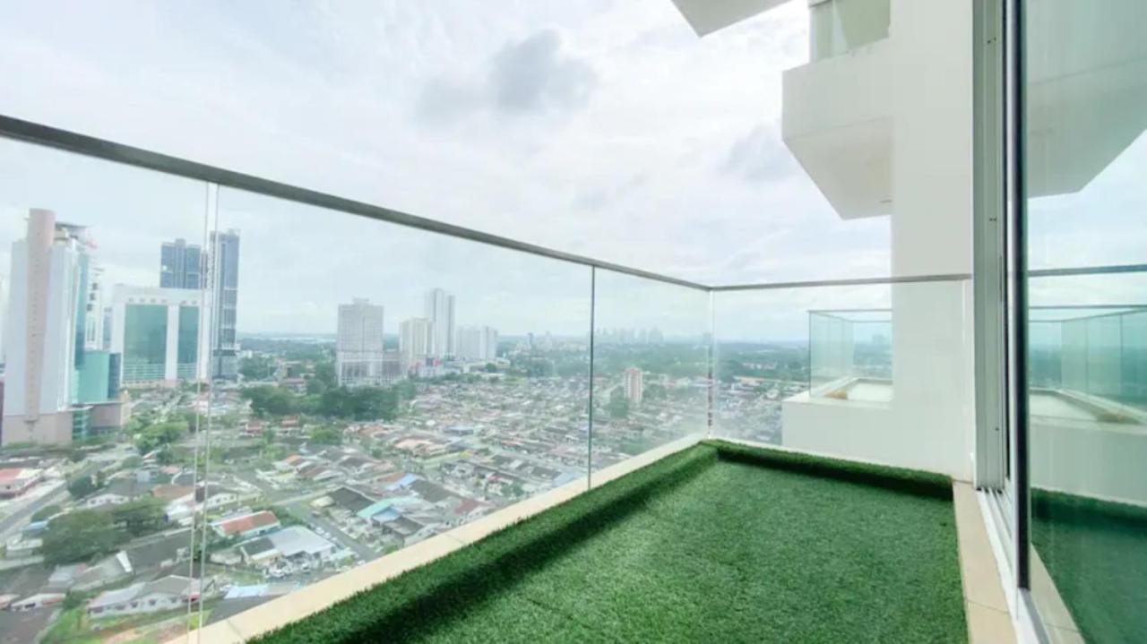 Ksl Jb City Suite Netflix Wifi Youtube Johor Bahru Exterior photo